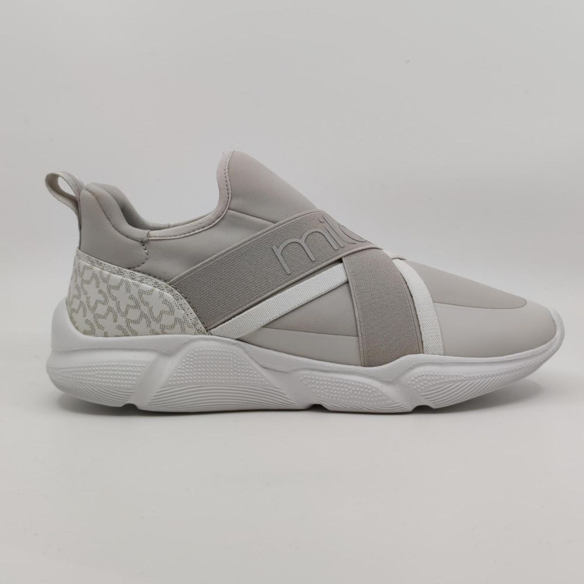 DABRIA-Trainers-Off White