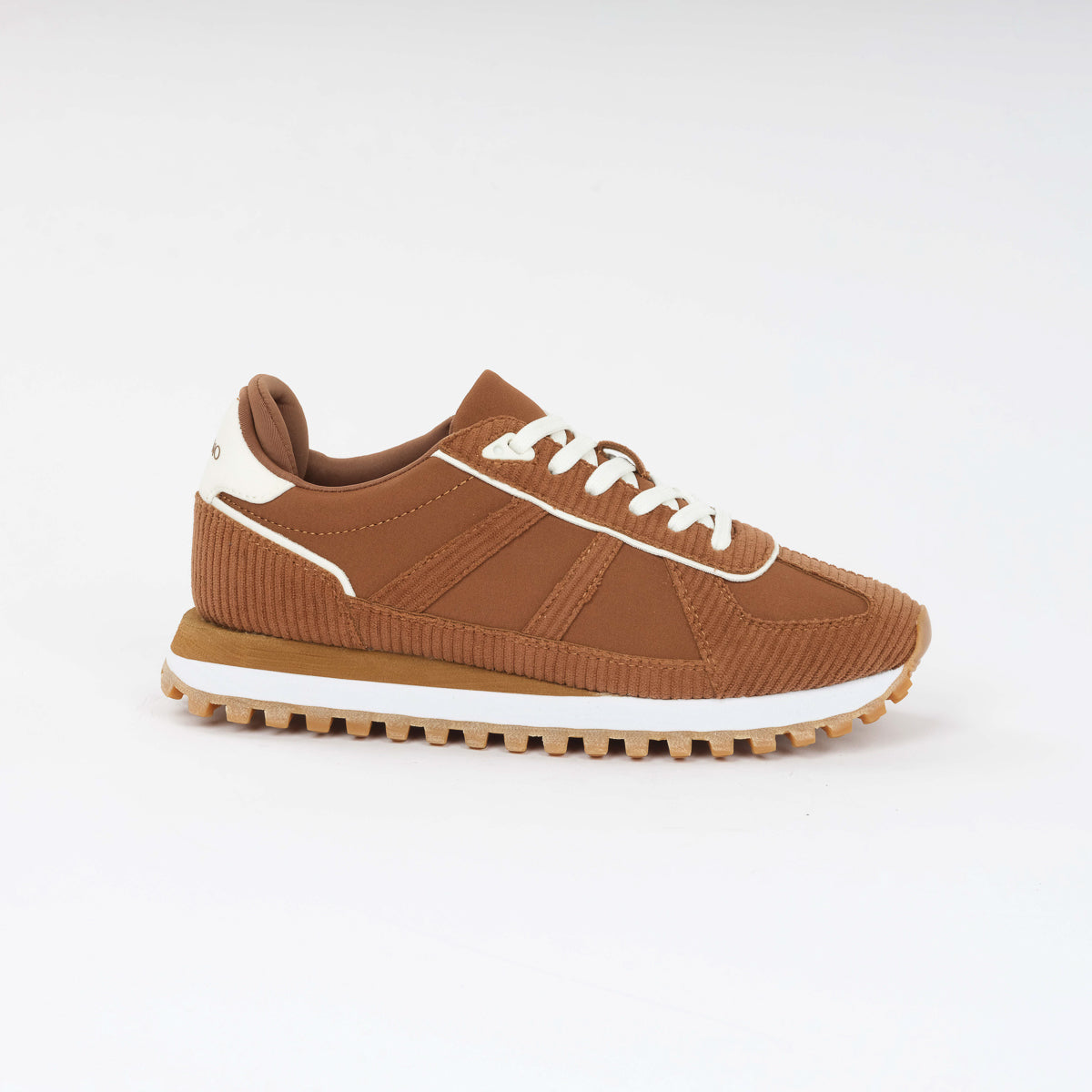 VOLTIV Trainers-TAN